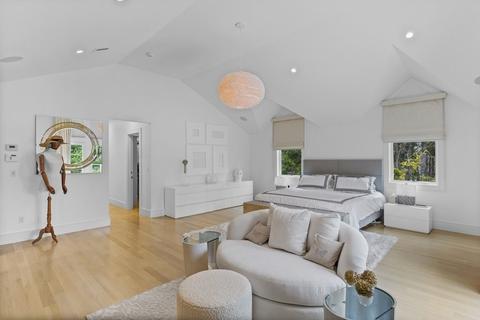 4 Dewing Path, Wellesley, MA 02482 photo 24