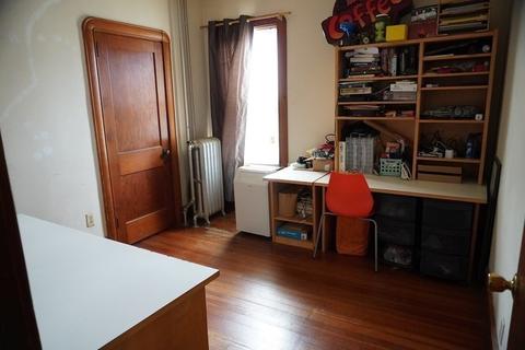 984 N Main St, Fall River, MA 02720 photo 8