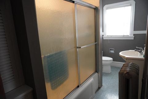 984 N Main St, Fall River, MA 02720 photo 11
