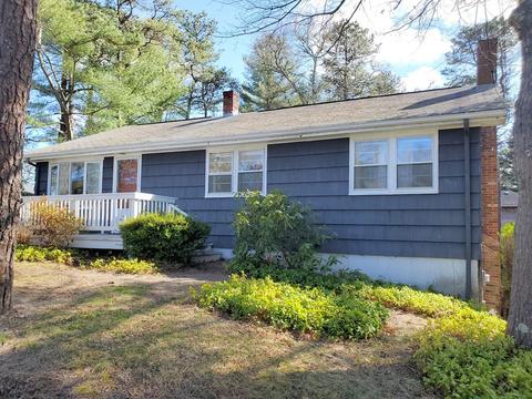 4 Algonquin St, Wareham, MA 02532 photo 1