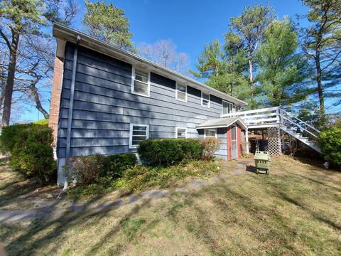 4 Algonquin St, Wareham, MA 02532 photo 3