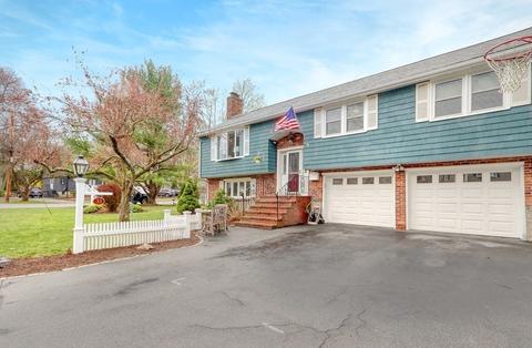 33 Intervale Rd, Dedham, MA 02026 photo 2