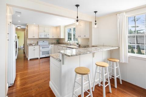 32 Howland Ln, Hingham, MA 02043 photo 9