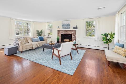 32 Howland Ln, Hingham, MA 02043 photo 4