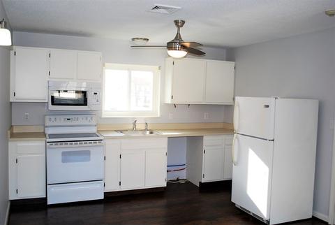 5455 N Main St #21E, Fall River, MA 02720 photo 2