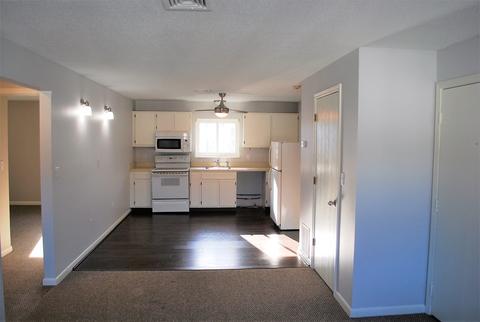 5455 N Main St #21E, Fall River, MA 02720 photo 1
