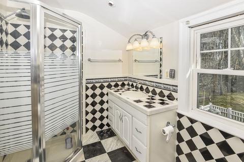 205 Curve St, Dedham, MA 02026 photo 19