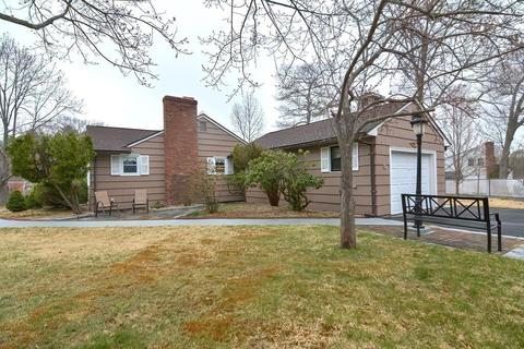11 Rustlewood Dr, Canton, MA 02021 photo 4