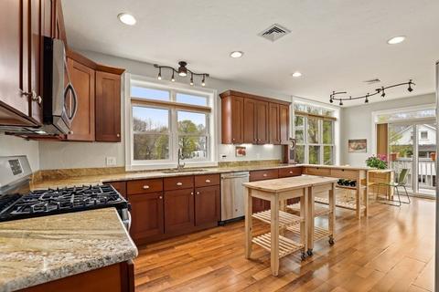 68 Jefferson Ave #3, Everett, MA 02149 photo 4