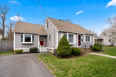 109 Forest St, Danvers, MA 01923 photo 1