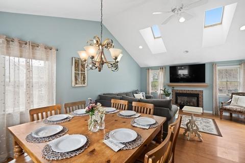 109 Forest St, Danvers, MA 01923 photo 4