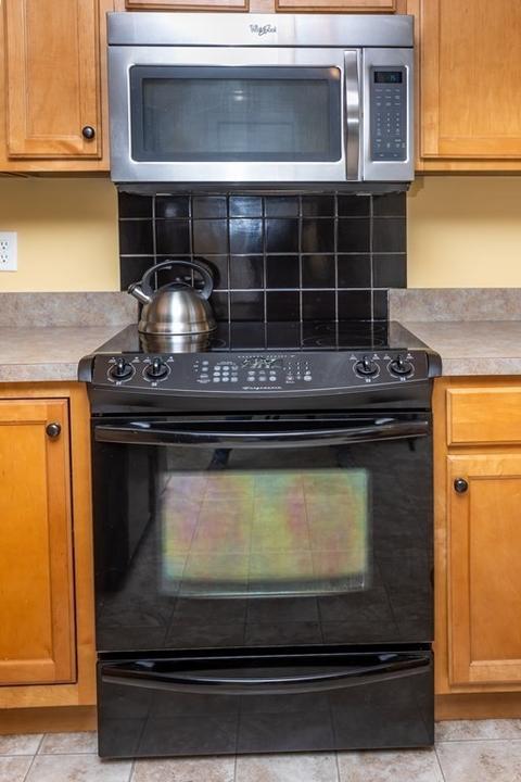 114 Maple St #C, Easthampton, MA 01027 photo 12