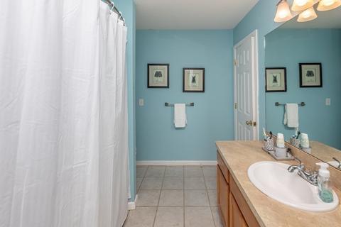114 Maple St #C, Easthampton, MA 01027 photo 28
