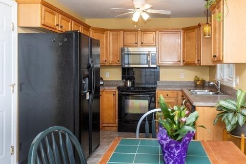 114 Maple St #C, Easthampton, MA 01027 photo 9