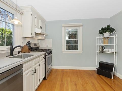 50 Maple Pl, Dedham, MA 02026 photo 12