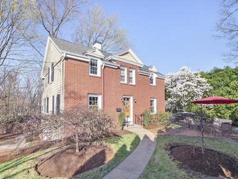 50 Maple Pl, Dedham, MA 02026 photo 1