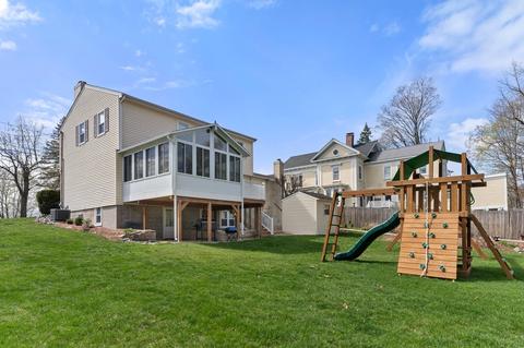 95 Beacon St, Lowell, MA 01850 photo 37