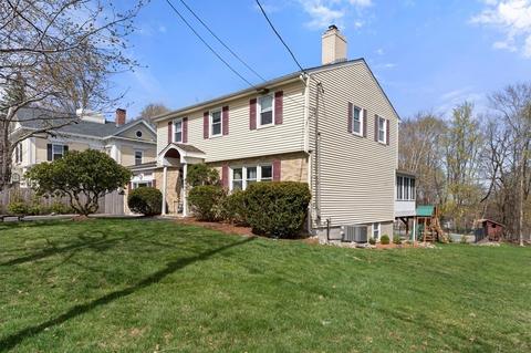 95 Beacon St, Lowell, MA 01850 photo 2