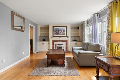 95 Beacon St, Lowell, MA 01850 photo 4