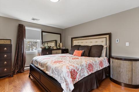 95 Beacon St, Lowell, MA 01850 photo 27