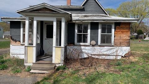83 Eagle St, Ware, MA 01082 photo 3