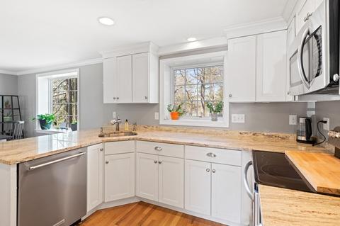 11 Colonial Rd, Hingham, MA 02043 photo 8