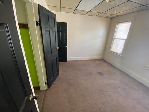 30 Lester St, Springfield, MA 01108 photo 9