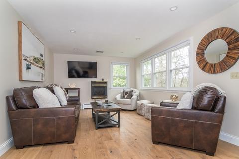 84 Eel Pond Rd, Bourne, MA 02532 photo 6