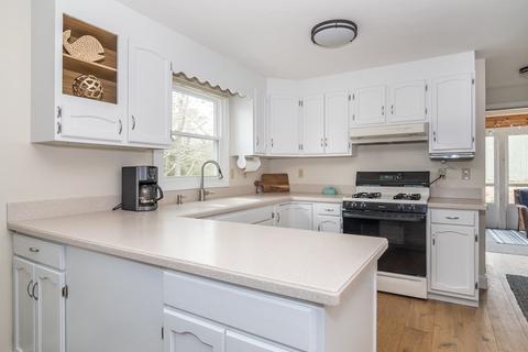 84 Eel Pond Rd, Bourne, MA 02532 photo 8