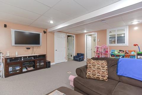 76 Broad St, Plainville, MA 02762 photo 28