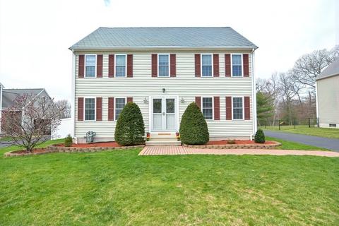 76 Broad St, Plainville, MA 02762 photo 1