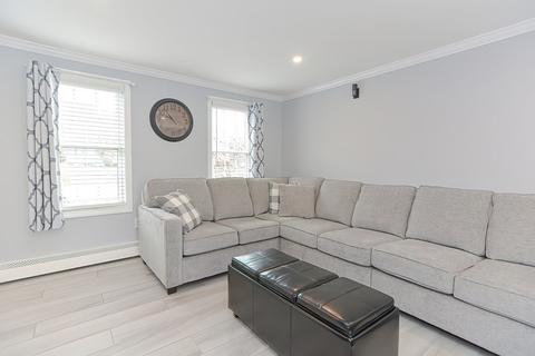 76 Broad St, Plainville, MA 02762 photo 17