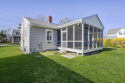 18 Everett Rd, Bourne, MA 02532 photo 4