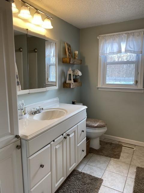 127 Acrebrook Dr, Chicopee, MA 01020 photo 10