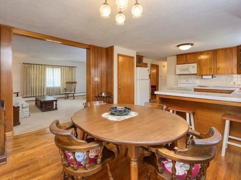 16 Kosmas St, Webster, MA 01570 photo 6