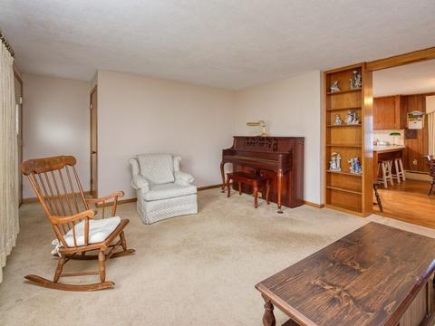 16 Kosmas St, Webster, MA 01570 photo 12