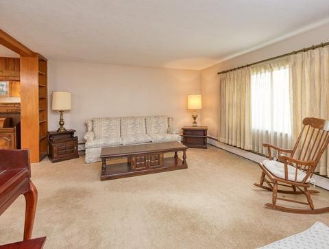 16 Kosmas St, Webster, MA 01570 photo 13