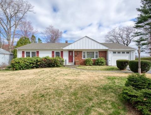 16 Kosmas St, Webster, MA 01570 photo 1