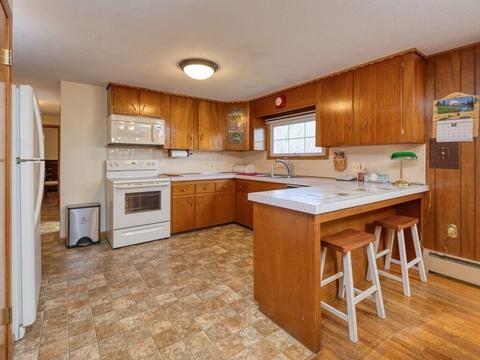 16 Kosmas St, Webster, MA 01570 photo 7