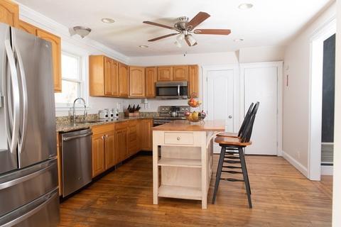 19 Benson St, Worcester, MA 01604 photo 6