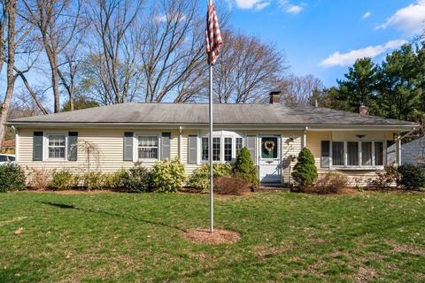 747 Cedar St, Walpole, MA 02081 photo 1