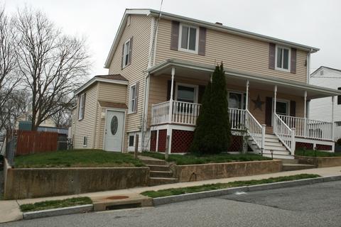 68 Montgomery, Fall River, MA 02720 photo 3