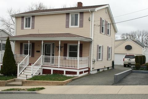 68 Montgomery, Fall River, MA 02720 photo 2