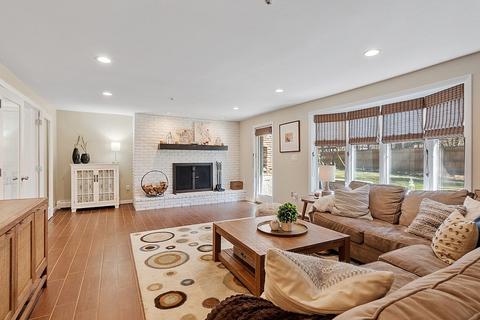 69 Washington Dr, Acton, MA 01720 photo 7
