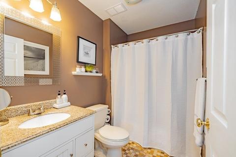 50 Wallace St, Springfield, MA 01119 photo 12