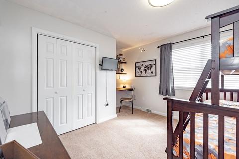 50 Wallace St, Springfield, MA 01119 photo 18