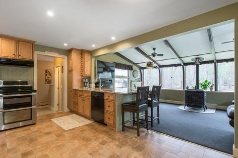 38 Oak Dr, Upton, MA 01568 photo 14