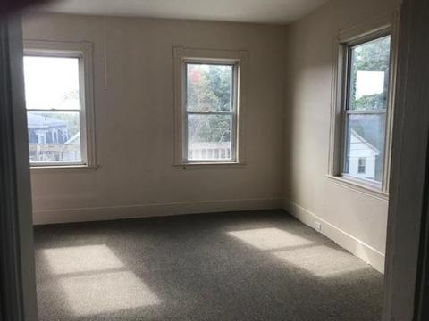 13 Maple St, Spencer, MA 01562 photo 3