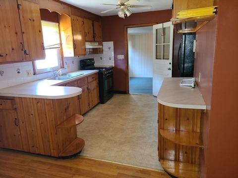 228 Hermitage Dr, Springfield, MA 01129 photo 7