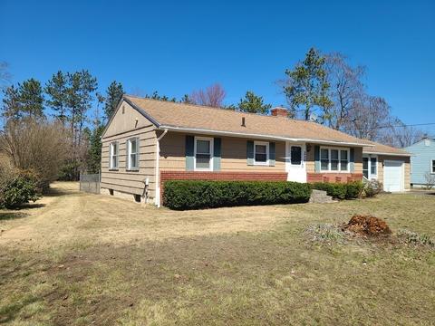 228 Hermitage Dr, Springfield, MA 01129 photo 3